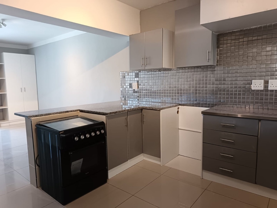 To Let 1 Bedroom Property for Rent in Three Anchor Bay Western Cape